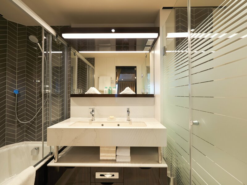 The Haven Courtyard Penthouse with Large Balcony